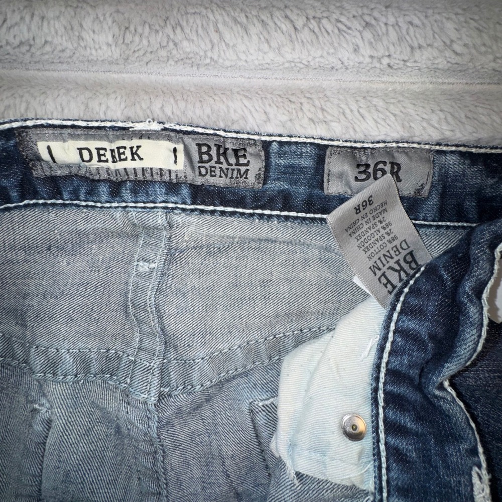 BKE Derek Bootcut Jeans Mens 36R Medium Wash Thick Stitch Denim Blue - Picture 3 of 14